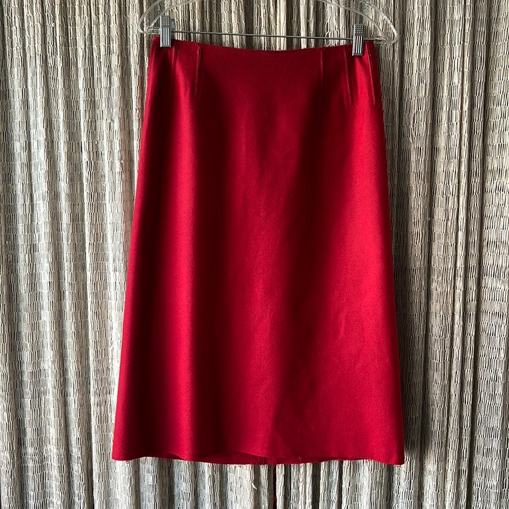 Hot red size 6 BCBG Max Azria pencil skirt